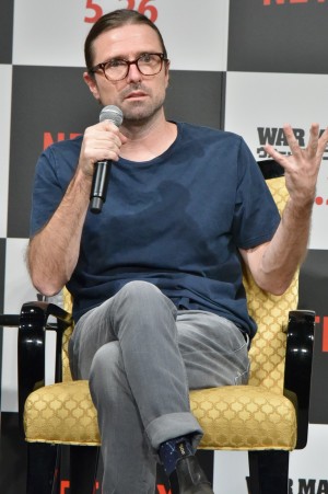 映画『ウォー・マシーン：戦争は話術だ！』記者会見にて、デヴィッド・ミショッド監督
