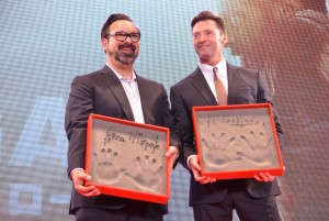 ヒュー・ジャックマンとジェームズ・マンゴールド監督、『LOGAN／ローガン』レッドカーペットイベントにて