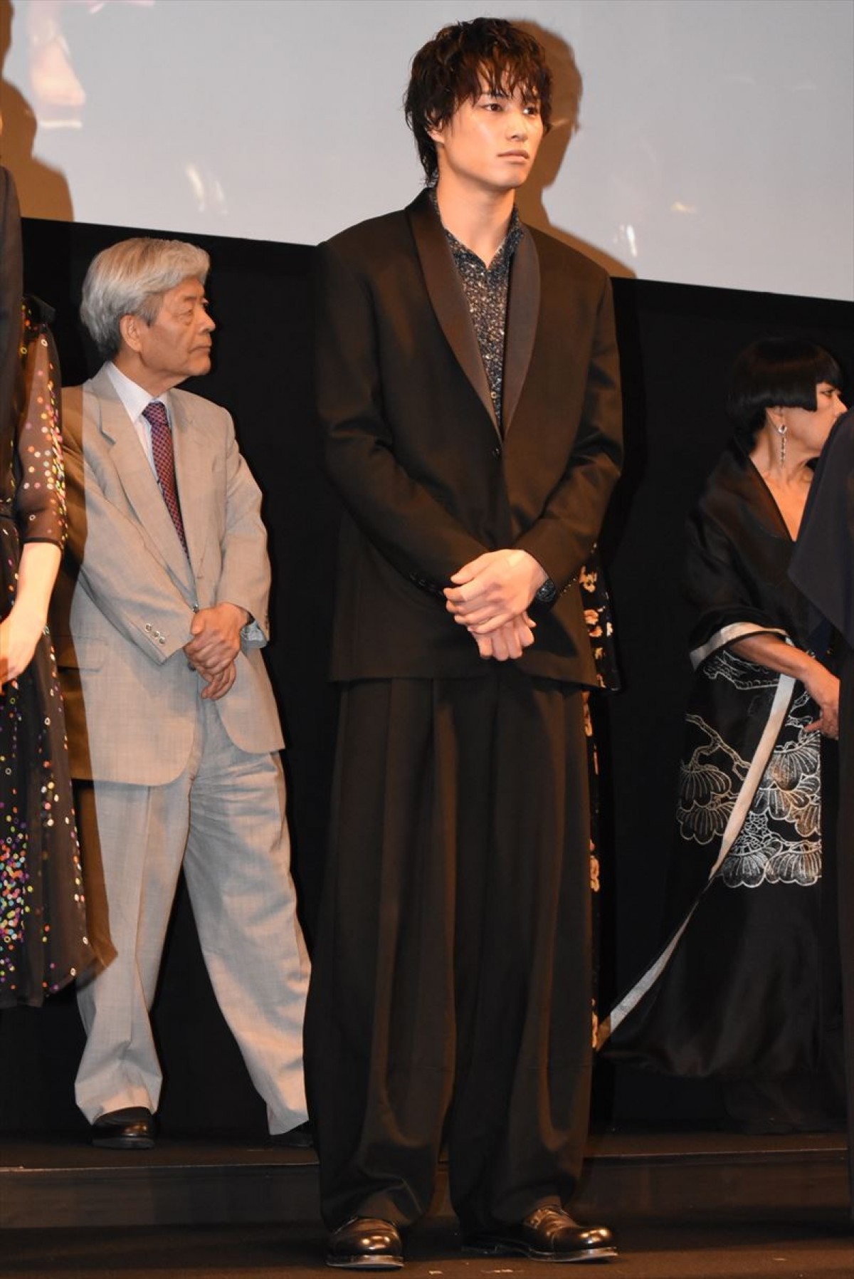 山田孝之、33歳にして制服姿披露「ドッキリかと思っていました」