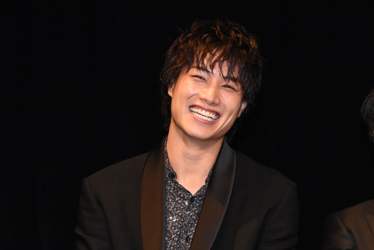 三代目・岩田剛典、極寒撮影で監督に恨み節「ちくしょー」
