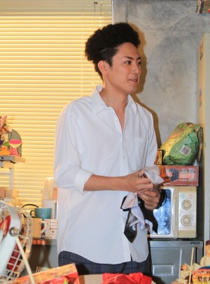 サプライズで誕生日をお祝いされた間宮祥太朗