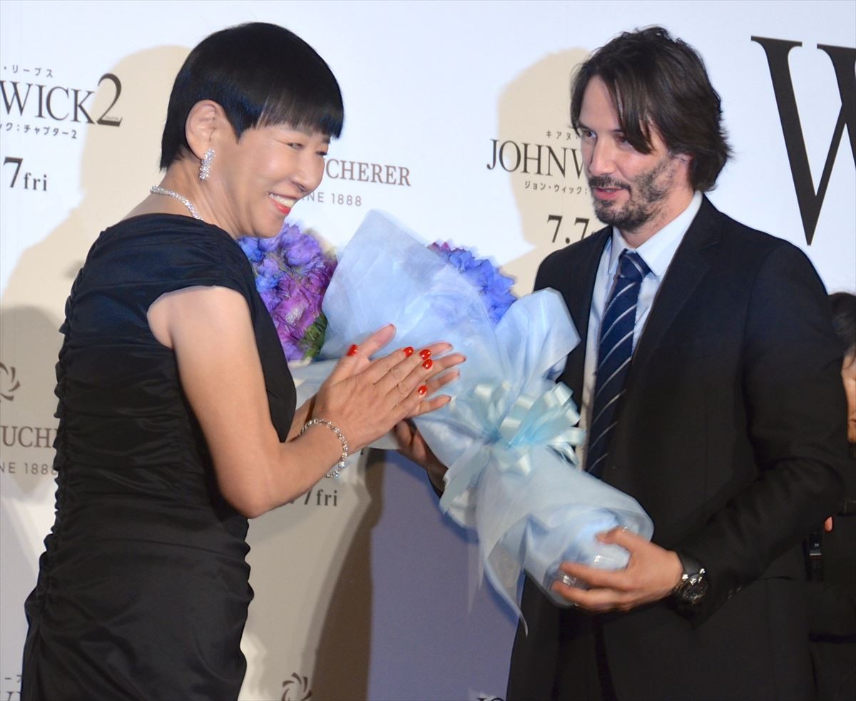 キアヌ・リーヴス来日！ 和田アキ子の“必殺ゴッドハンド”に衝撃