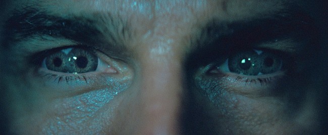 トム・クルーズの瞳が“4つ”に!? 『ザ・マミー』衝撃の60秒映像解禁!