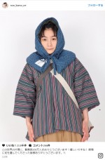  のん、『この世界の片隅に』動員200万人突破を“すず”風コスプレで喜ぶ