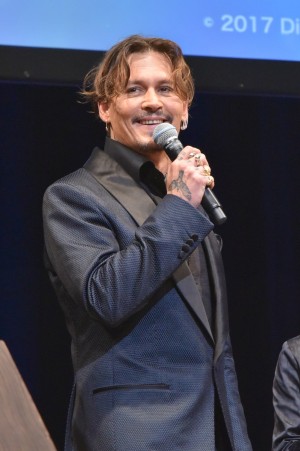 ジョニー・デップ、『パイレーツ・オブ・カリビアン／最後の海賊』夏祭りプレミアに登場