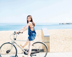 新木優子“はじめての写真集『ガールフレンド』”2017年7月18日発売