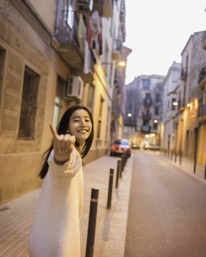 新木優子“はじめての写真集『ガールフレンド』”2017年7月18日発売