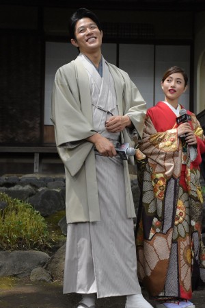 鈴木亮平、石原さとみ、『忍びの国』大ヒット祈願イベントに出席