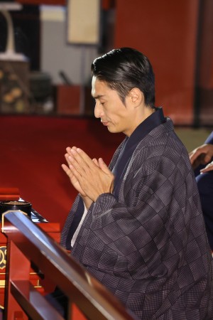 伊勢谷友介、『忍びの国』大ヒット祈願イベントに出席
