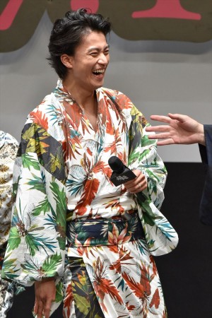 小栗旬、映画『銀魂』のジャパンプレミアに登壇