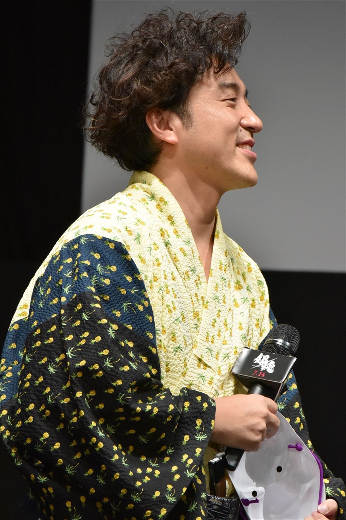 小栗旬、『銀魂』ジャパンプレミアでカオストーク 総勢16名が登壇