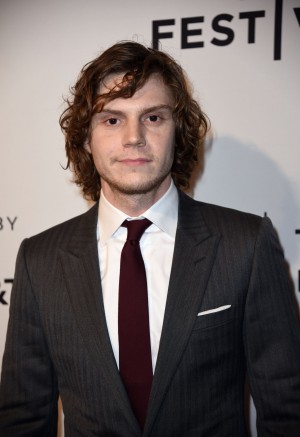 エヴァン・ピーターズ