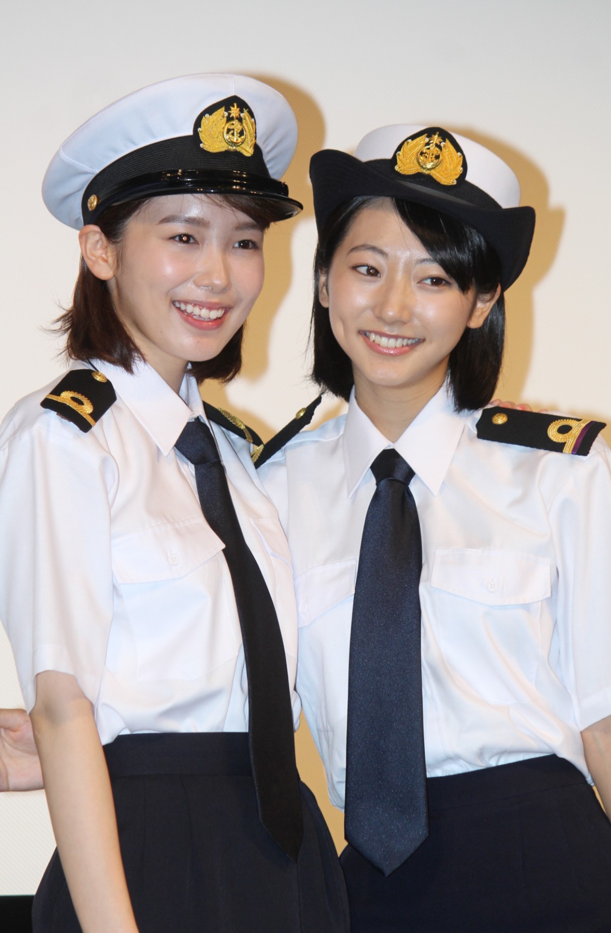 飯豊まりえ、武田玲奈とのお風呂シーンにドキドキ「肌がずっと触れ合っていました」