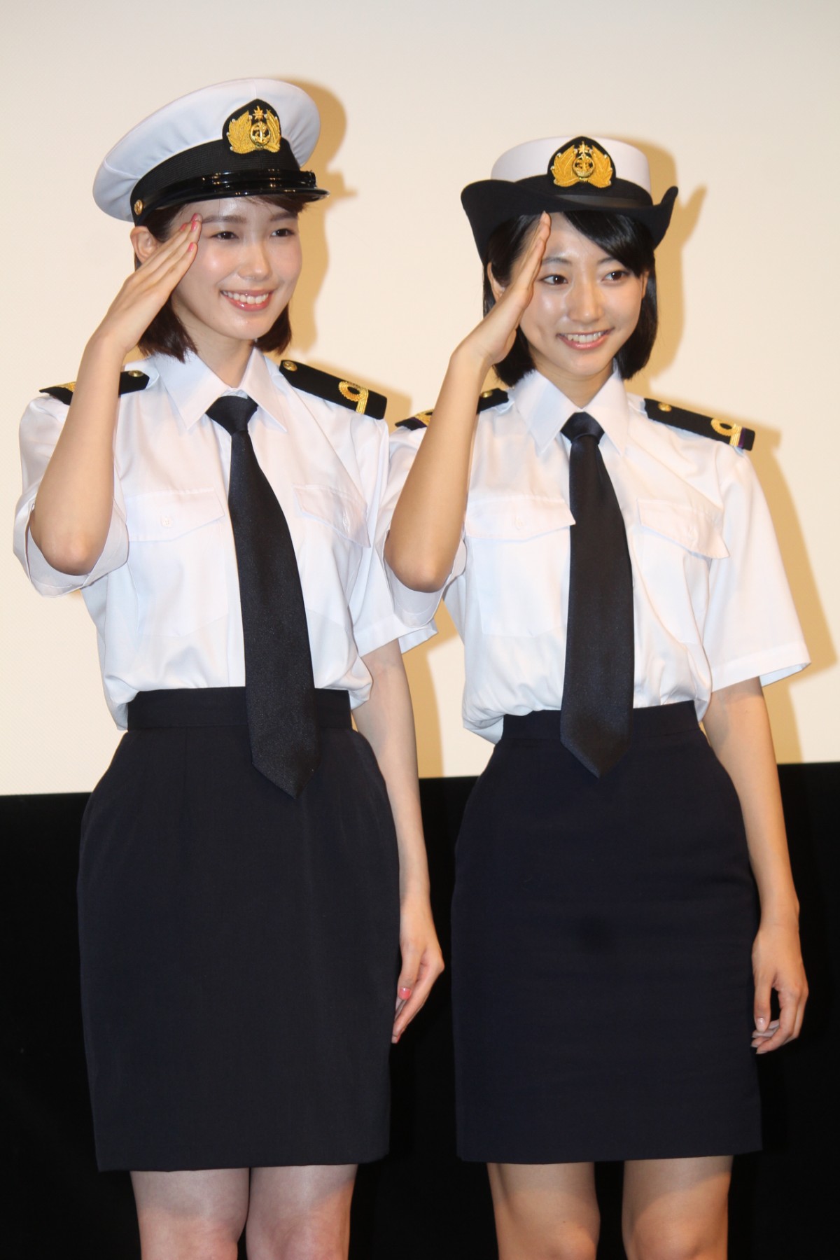 飯豊まりえ、武田玲奈とのお風呂シーンにドキドキ「肌がずっと触れ合っていました」