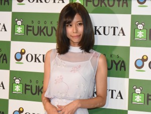 写真集「i」出版イベントを行った有村藍里
