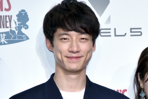 坂口健太郎、『レイトン ミステリージャーニー カトリーエイルと大富豪の陰謀』の完成披露会に登壇