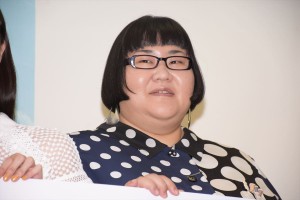 安藤なつ、『脳にスマホが埋められた！』完成披露試写会に出席