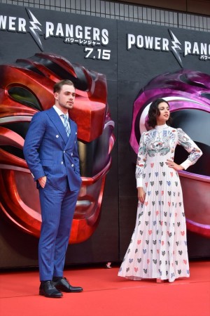デイカー・モンゴメリー、ナオミ・スコット、『パワーレンジャー』ジャパンプレミアにて