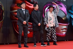 左から山里亮太、鈴木達央、古田新太。『パワーレンジャー』ジャパンプレミアにて