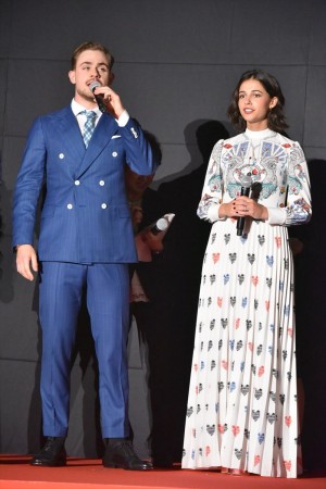 デイカー・モンゴメリー、ナオミ・スコット。『パワーレンジャー』ジャパンプレミアにて