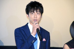 坂口健太郎、『ごめん、愛してる』プレミアム試写会に登壇