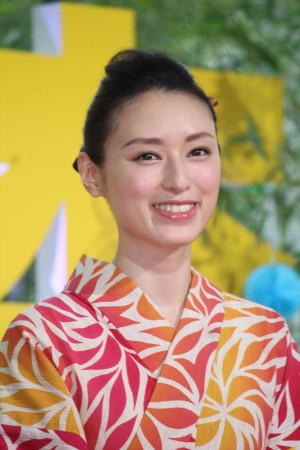 栗山千明、『遺留捜査』の制作記者会見に登壇