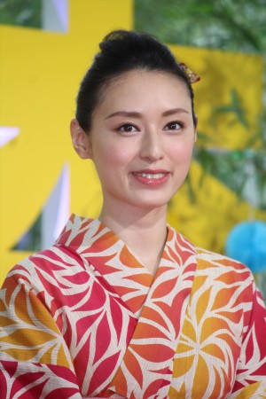 栗山千明、『遺留捜査』の制作記者会見に登壇