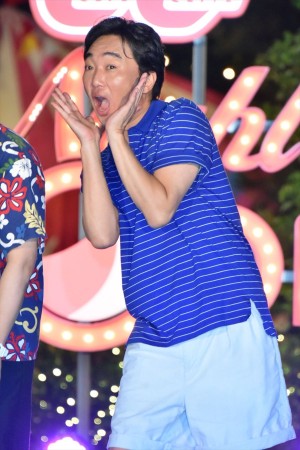 小沢一敬（スピードワゴン）、「CanCam×Tokyo Prince Hotel Night Pool」オープニングレセプションパーティーに登場