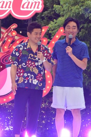井戸田潤（スピードワゴン）、小沢一敬（スピードワゴン）、「CanCam×Tokyo Prince Hotel Night Pool」オープニングレセプションパーティーに登場