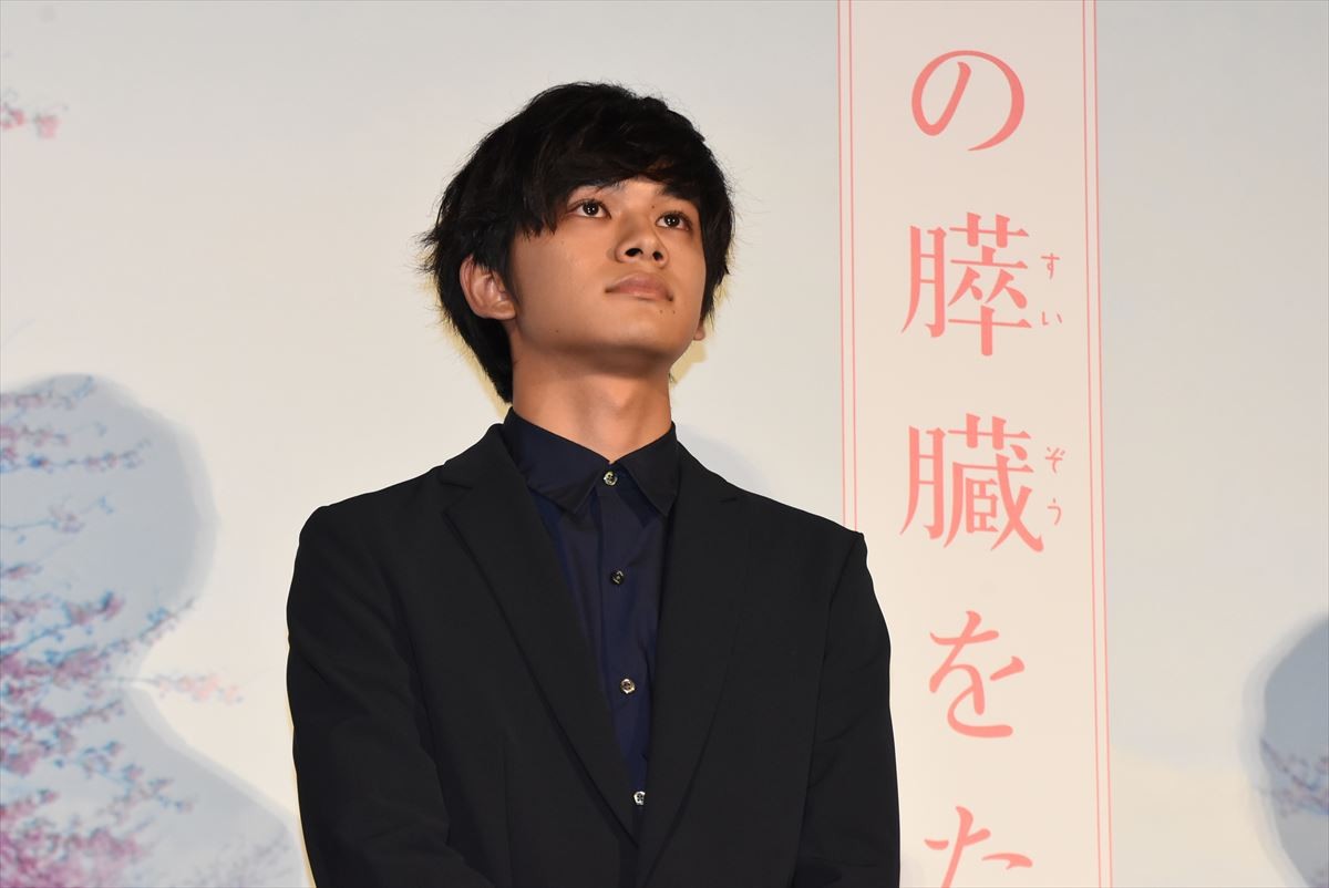 浜辺美波、“内気な”北村匠海に「撮影期間大丈夫だなと思いました」