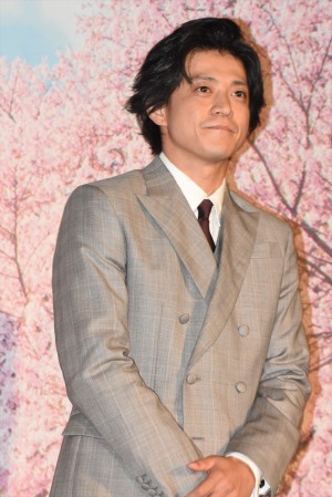 小栗旬、『君の膵臓をたべたい』完成披露舞台挨拶