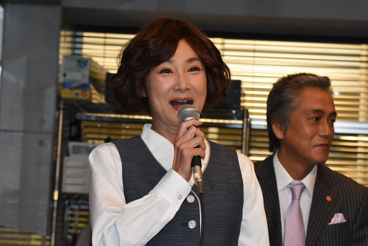 橋本環奈、ヘビとの共演に向けて緊張を告白「ドキドキしちゃってます」