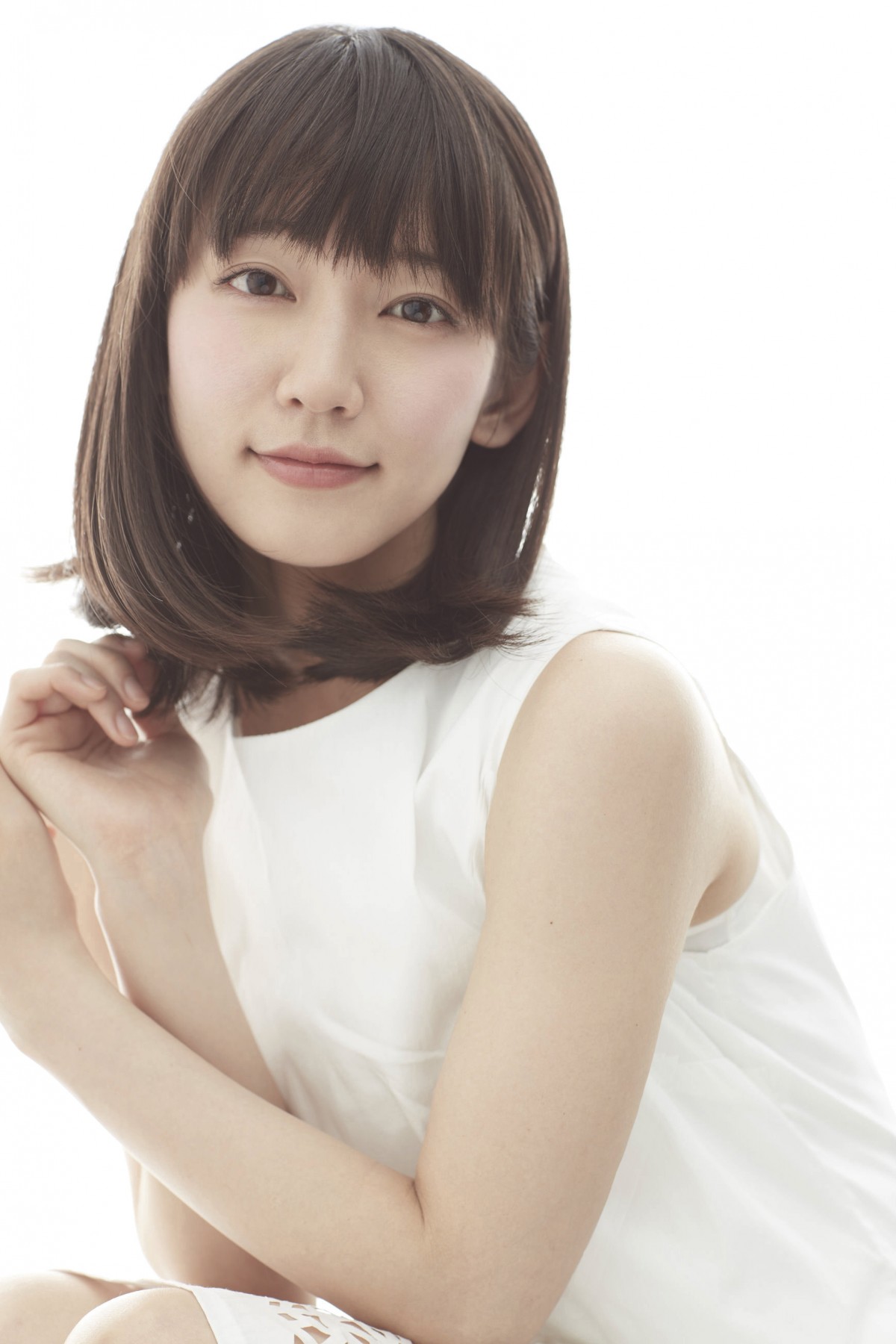 吉岡里帆、『岩合光昭の世界ネコ歩き』ナレーション決定!「フニャッとニヤける」