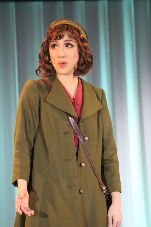 仙名彩世、宝塚『ハンナのお花屋さん』制作発表会に登壇