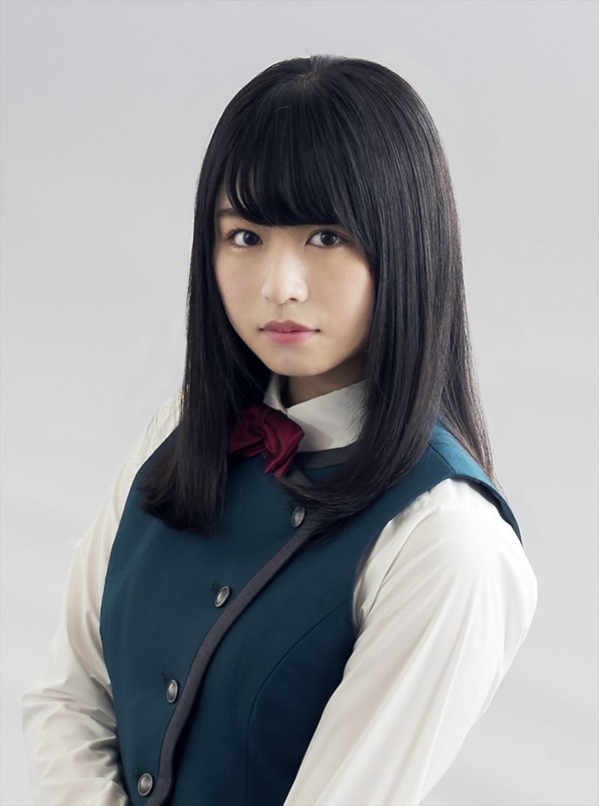 欅坂46『残酷な観客達』けやき坂46全員出演！ 平手＆ねるセーラー服オフショット解禁