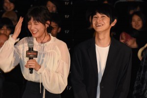 本田翼（左）、本郷奏多（右）、映画『鋼の錬金術師』ファンイベントに登壇