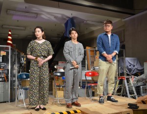 左から早見あかり、村上虹郎、権野元（監督）、『デッドストック～未知への挑戦～』記者会見に登壇