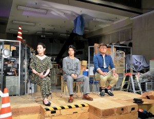 左から早見あかり、村上虹郎、権野元（監督）、『デッドストック～未知への挑戦～』記者会見に登壇