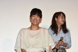 左から水川あさみ、川栄李奈、『僕たちがやりました』第１話制作発表会見に登壇