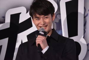 岡田将生、映画『銀魂』 初日舞台挨拶に登壇