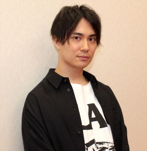 鈴木達央、映画『パワーレンジャー』インタビューの様子