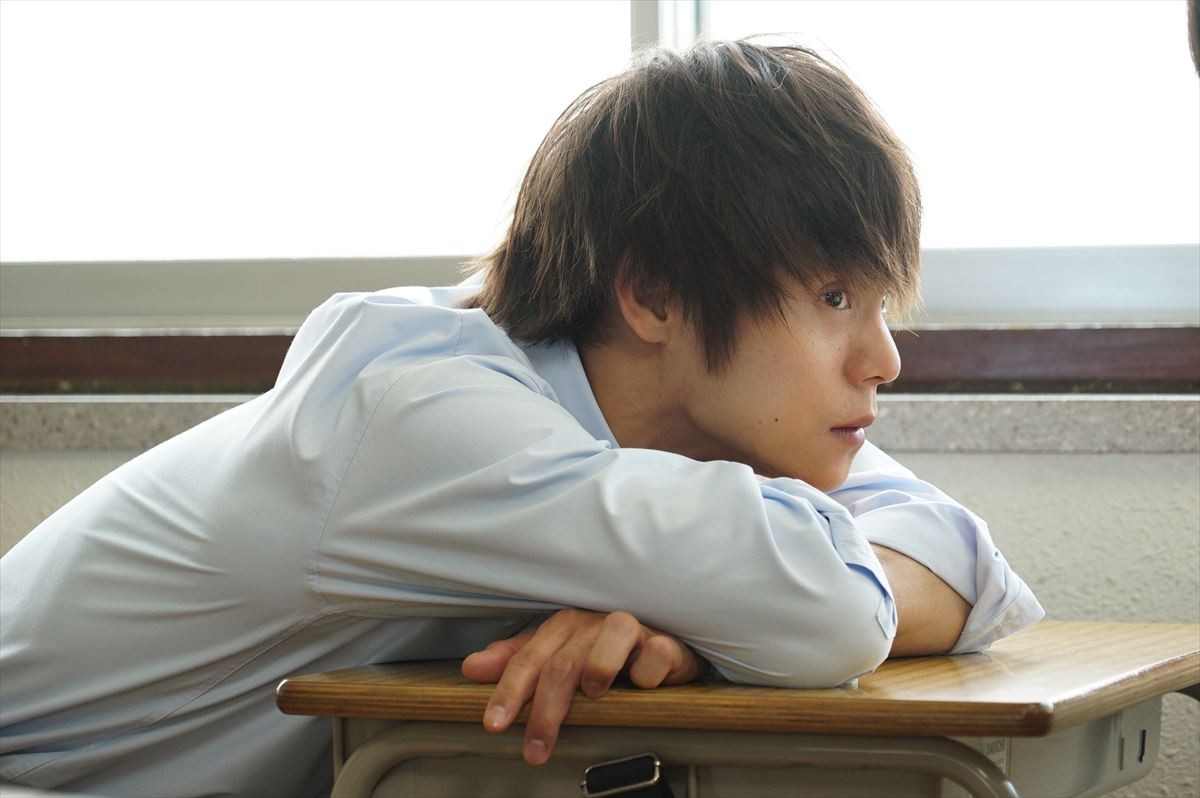 ​『僕やり』窪田正孝、撮影は「絶叫マシーンに乗っている感覚」　第1話場面写真解禁