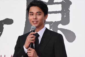 東出昌大、映画『関ヶ原』完成披露イベントに登壇