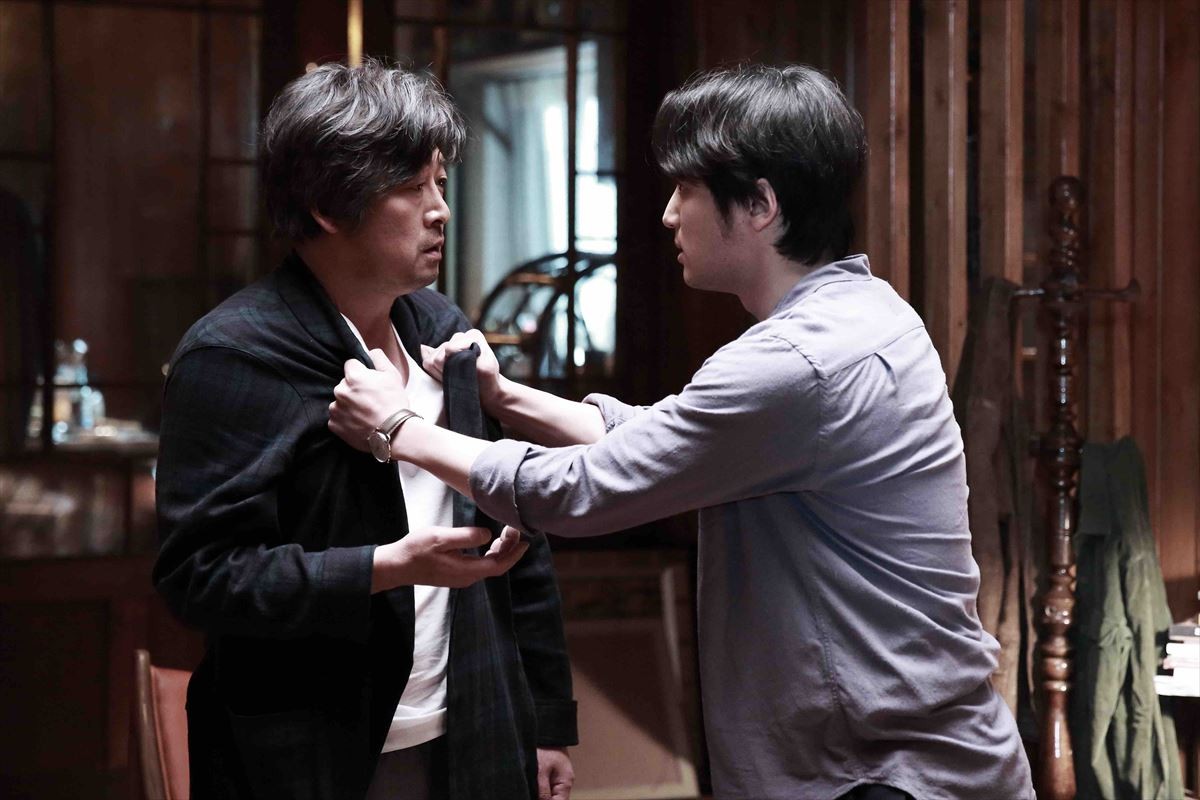 キム・ユンソク主演『あなた、そこにいてくれますか』、メイキング映像が到着