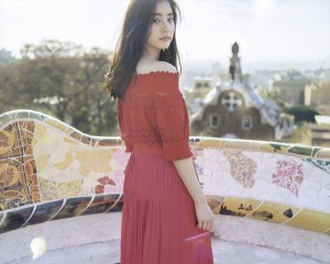 新木優子“はじめての写真集『ガールフレンド』”2017年7月18日発売