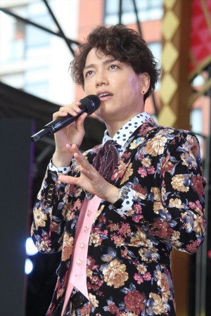 山崎育三郎、『あいの結婚相談所』制作発表に登壇