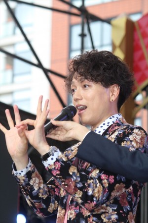 山崎育三郎、『あいの結婚相談所』制作発表に登壇