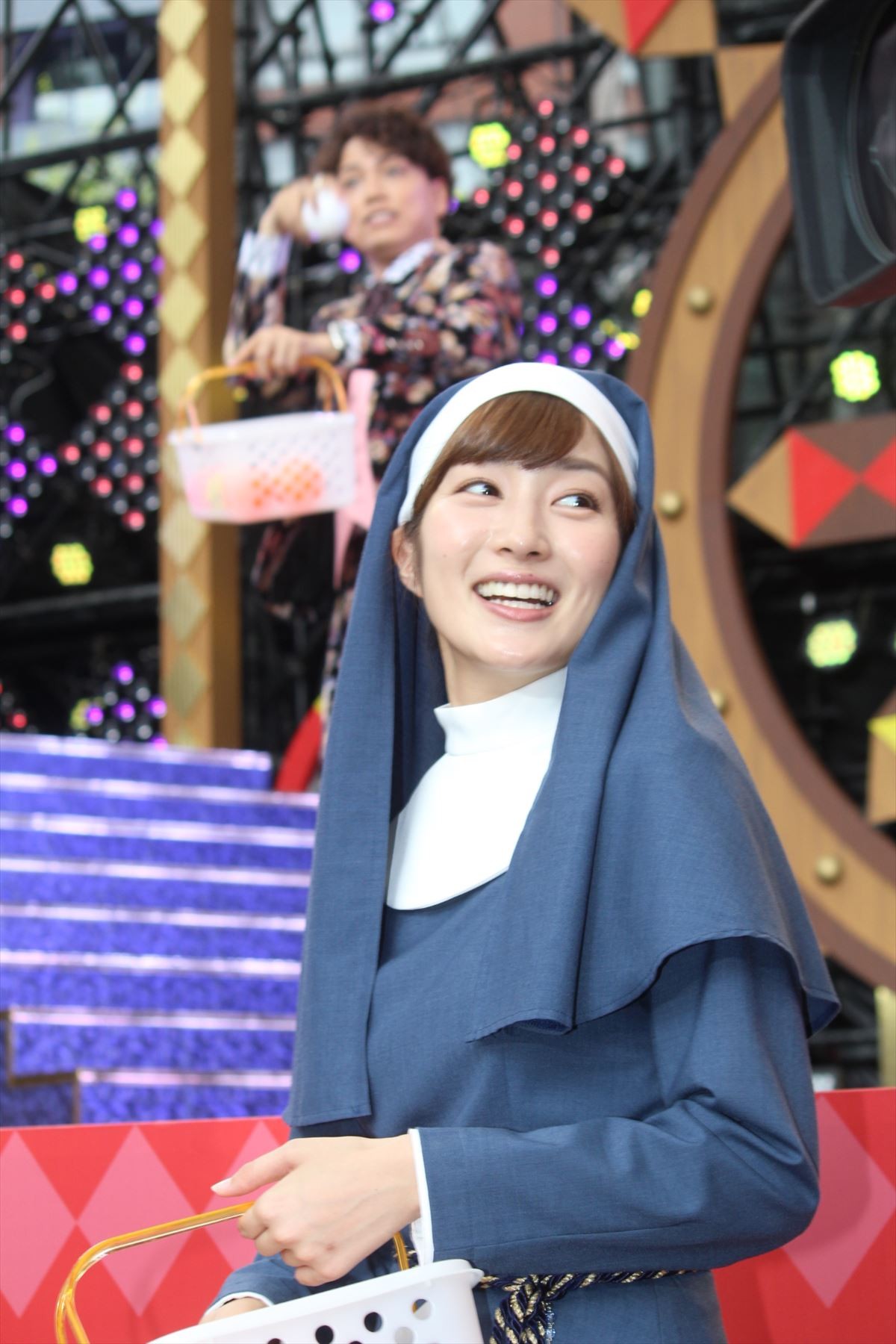 山崎育三郎、「全て出しきってます」歌・ダンス・派手衣装で初主演作を熱演