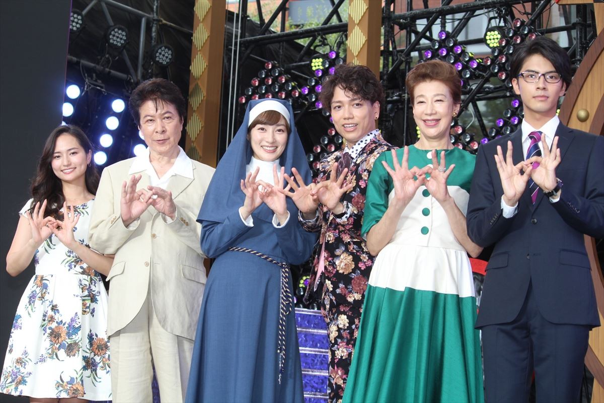 山崎育三郎、「全て出しきってます」歌・ダンス・派手衣装で初主演作を熱演