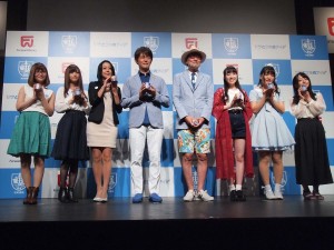 左からすずきももこ、立花里香、浅川悠、川口智基、広井王子、高橋花林、井上ほの花、神坂和、『ソラとウミのアイダ』記者発表会に登壇